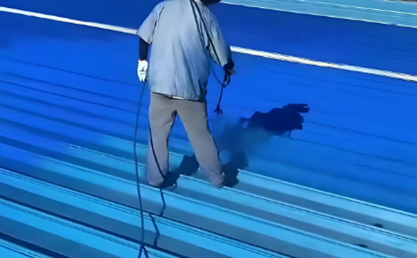 幸福路街道彩钢瓦翻新